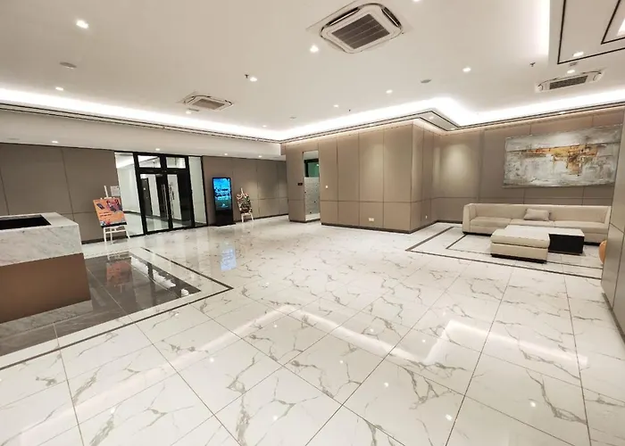 Paradigm Mall Perfect City View 4Pax
