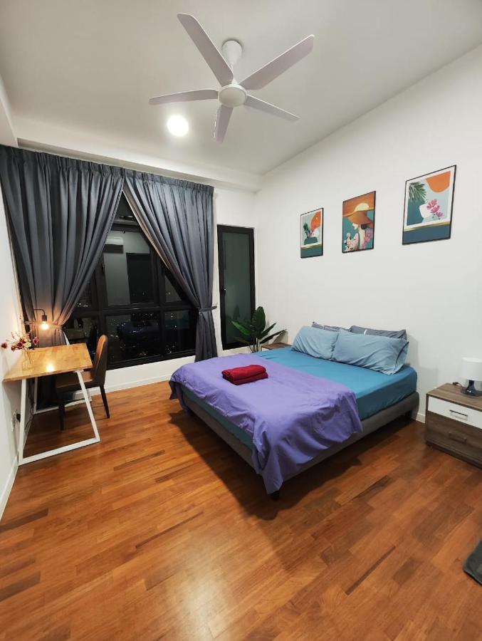 Apartment Paradigm Mall Perfect View 4pax
